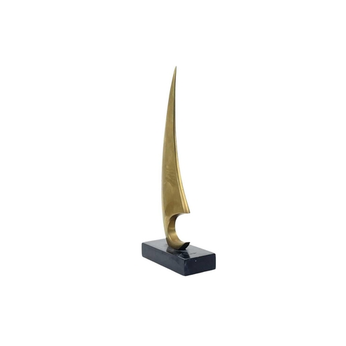 96 - Maxime DELO Sailboat sculpture, brass on a wood base, height 36.5cm.