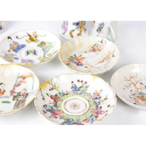 109 - Five Chinese saucers, two cups and a tea bowl, Qing Dynasty. 18th/19th century, largest saucer dish ... 