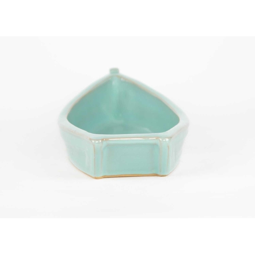 291 - A Japanese celadon sanda ware boat-shaped bowl, early 20th century. 'Tomimoto's pottery garden boat'... 