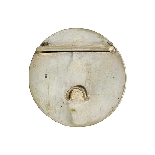 304 - A Japanese Satsuma porcelain and white metal belt buckle, circa 1900. Diameter 4.7cm.