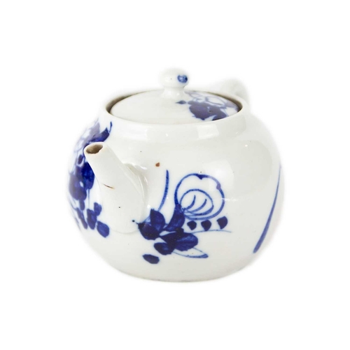 322 - A Chinese blue and white porcelain jar, 19th century. Height 17.5cm, width 11.5cm, a Chinese blue an... 