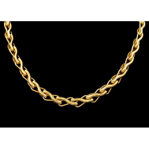 34 - A modern 18ct hallmarked gold fancy S link necklace. With hollow links, import hallmark London 1994,... 