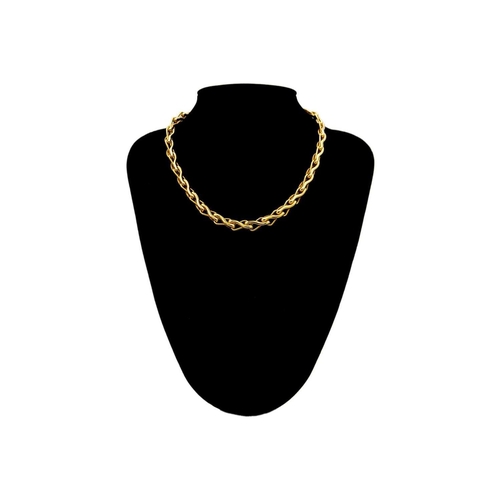 34 - A modern 18ct hallmarked gold fancy S link necklace. With hollow links, import hallmark London 1994,... 