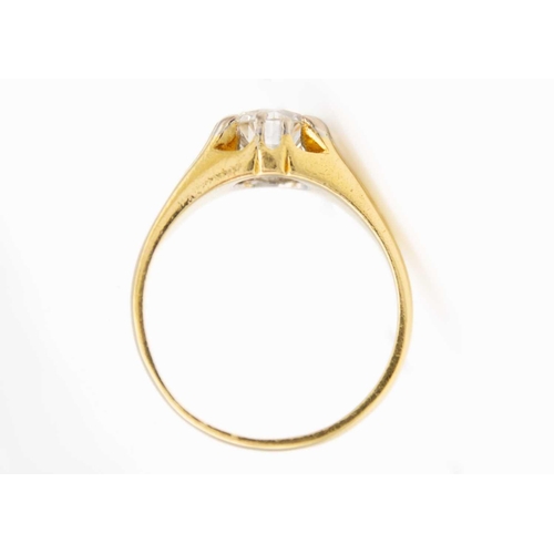 77 - A good 2.05ct diamond gentleman's ring, set in 18ct yellow gold. The diamond of intermediate round b... 