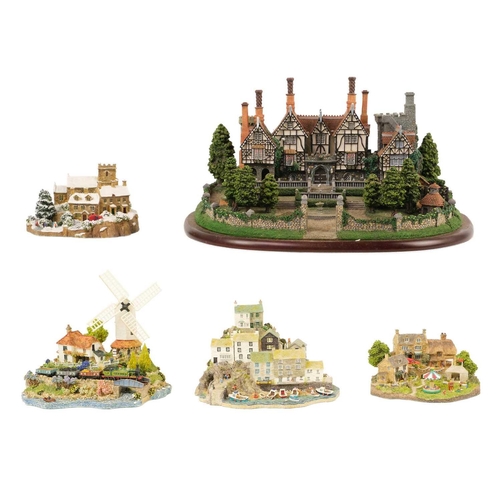 211 - A large Banbury Mint English Manor House model. Together with four other Banbury Mint models by Jane... 