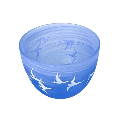 411 - Malcolm Sutcliffe (1954). A studio glass bowl, the blue ground decorated with birds in flight, engra... 