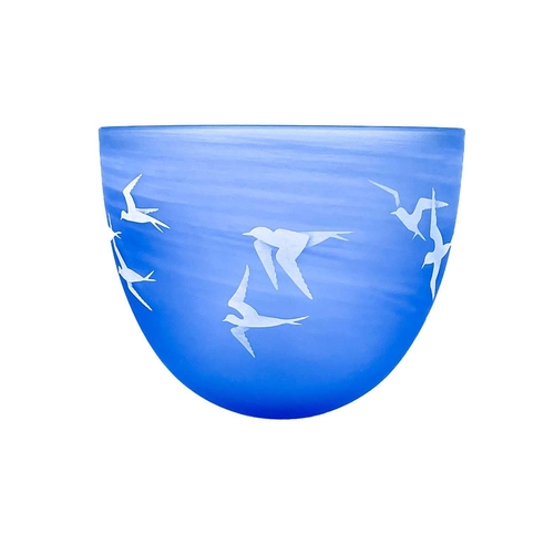 411 - Malcolm Sutcliffe (1954). A studio glass bowl, the blue ground decorated with birds in flight, engra... 