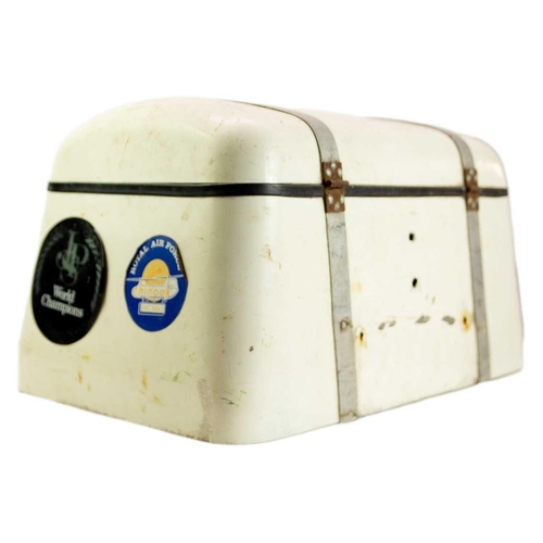 536 - A pair of Craven Equipment panniers. Height 48.5cm width 40cm depth 17cm and a Craven Equipment top ... 