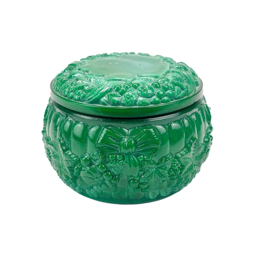 707 - A collection of mostly Davidson malachite pressed glass. To include, a circular box and cover, two s... 