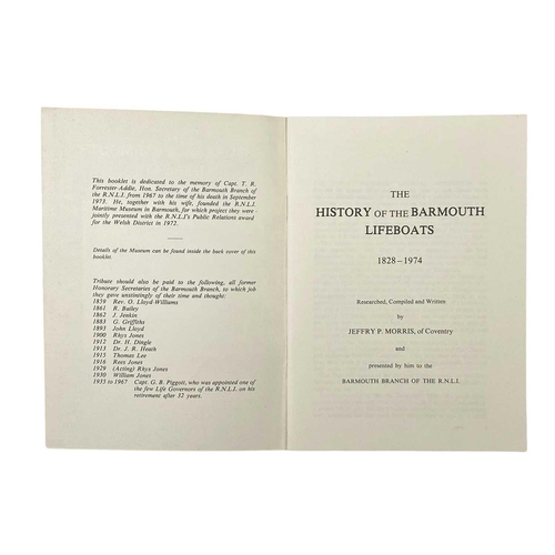 123 - (Lifeboats and Stations) Jeff Morris A comprehensive collection of twenty two works Morris, Jeff (19... 