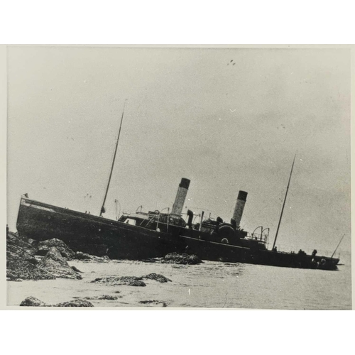 165 - Shipwreck Photograph The Dorest Coast A large collection in one folder of mostly later prints, wreck... 