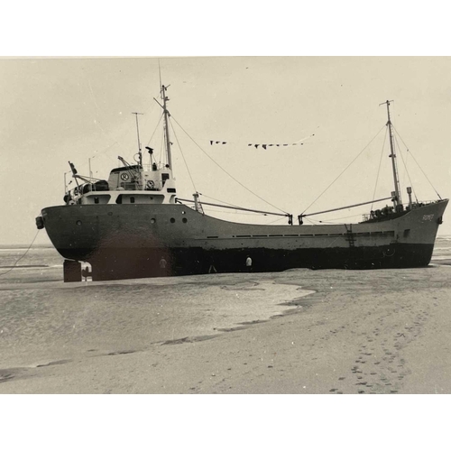 166 - Shipwreck Photographs North Cornwall, Pendeen, St. Ives &c. &c. Four postcards showing the 'Alarcity... 