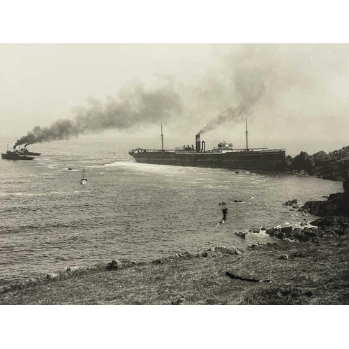 186 - Shipwreck Photographs The Lizard, Porthoustock, Coverack &c. &c. Five masted German owned schooner '... 