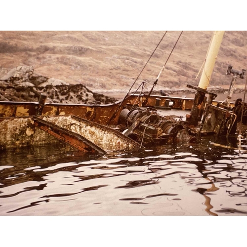 188 - Shipwreck Photographs A large collection of modern reprints Approximately a hundred photographs on 1... 