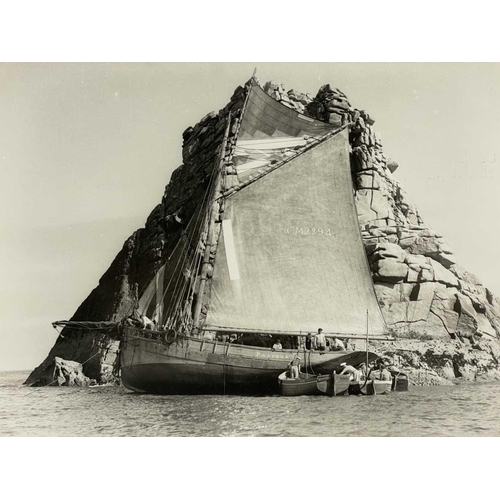 195 - Shipwreck Photographs The Isles of Scilly St Mary's lifeboat RNLI 'Elsie' standing by the Lowestoft ... 