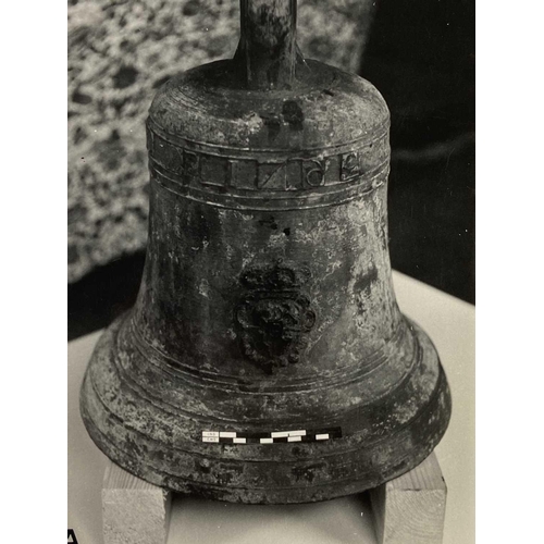 199 - Shipwreck Photographs Wreck Artefacts Mary Rose being raised by crane, inscription and signed Richar... 