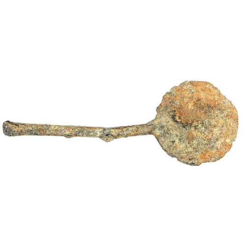 28 - The Dutch VOC Campen, lost on the Needles Rocks, Isle of Wight, 1627; A Pewter spoon and two wooden ... 