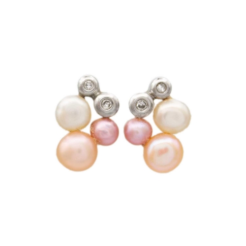 46 - A 9ct hallmarked gold diamond and cultured white and pink pearl set demi-parure. To include a pendan... 