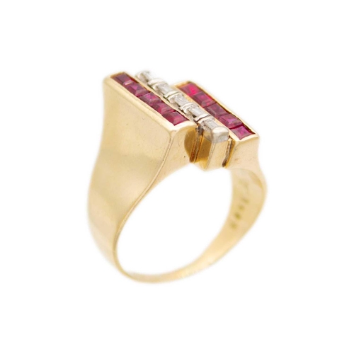 60 - A 14ct diamond and ruby set Art Deco design ring. Set with a central bar of five small baguette cut ... 