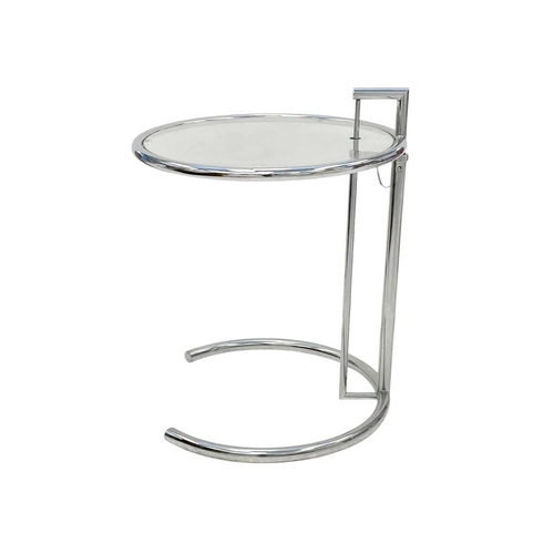 1116 - Eileen Gray, A pair of chrome and glass E1027 tables. Modern, with rise and fall glass tops, on hors... 