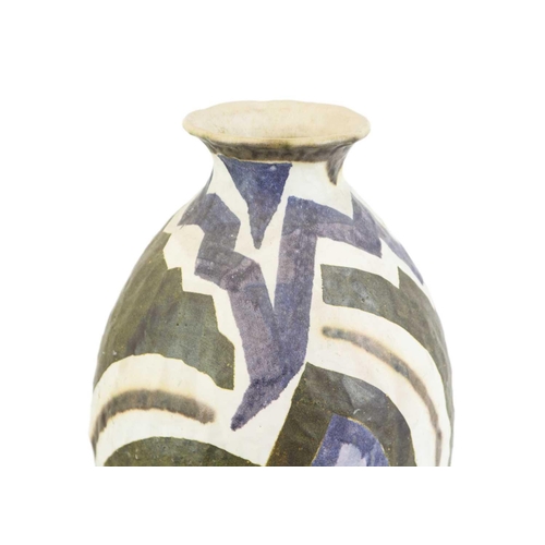 1125 - § Julian King-Salter (1954). A hand-built stoneware vase, with zig-zag decoration, impressed rope ma... 