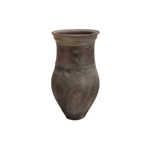 1184 - § Jason Wason (1946). Pot from 'The Excavation Series', impressed personal seal mark, height 27cm. M... 