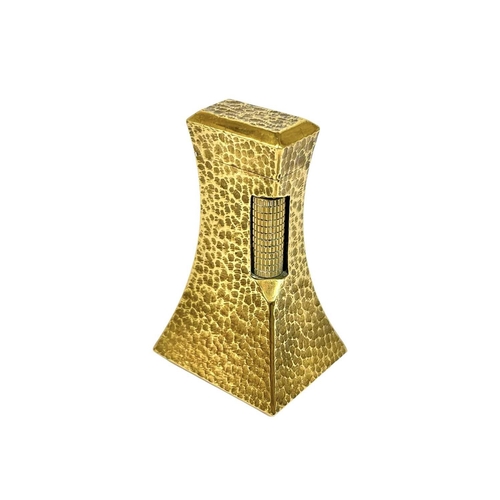 163 - A Dunhill Wheatsheaf table lighter. Height 7cm.