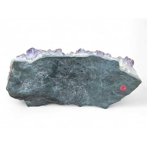 192 - Minerals Amethyst Quartz 20cm x 10cm.