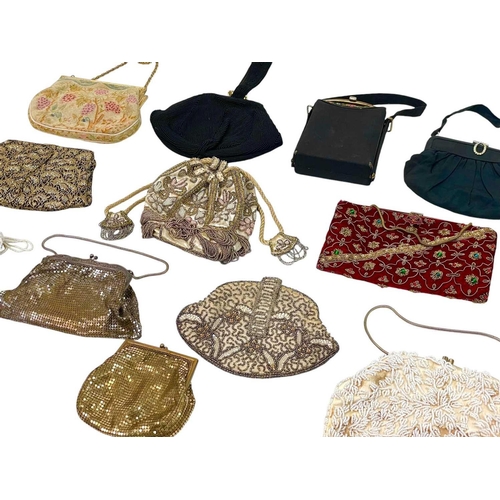 264 - A collection of twelve 20th century evening clutch bags and clasp purses. Including four beaded exam... 