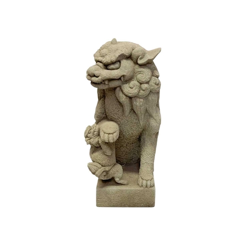 29 - A pair of reconstituted stone dogs of Fo. Height 29cm, together with two terracotta planters, moulde... 