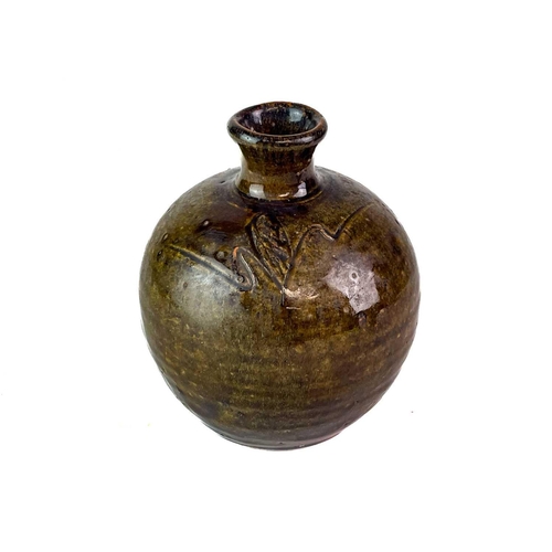 292 - A studio pottery bottle vase. Height 15cm, together with two studio pottery yunomi and a jar and cov... 