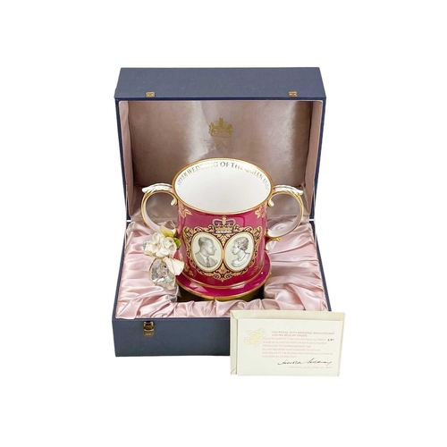 481 - A Spode silver wedding commemorative loving cup. Limited edition in box.