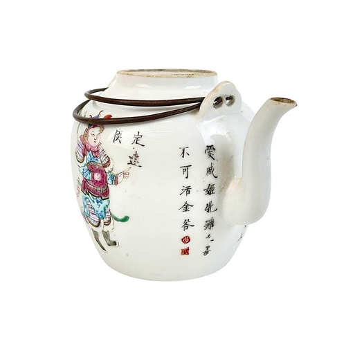 493 - A Chinese porcelain Wu Shuang Pu wine ewer/tea pot. Decorated in famille rose and with extensive cal... 