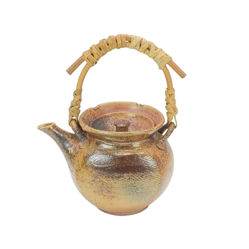 1070 - § Barry HUGGETT (XX-XXI) Teapot Stoneware, impressed seal, height including handle 25cm.