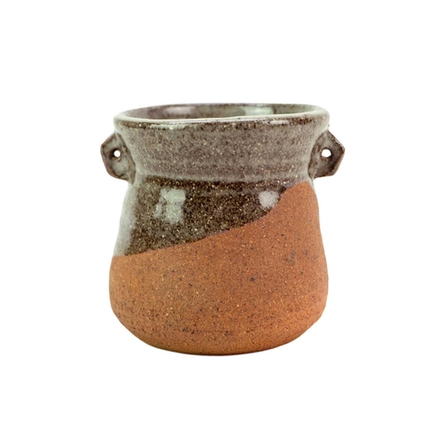 1078 - § Janet LEACH (1918-1997) Lug Handle Vase Stoneware, impressed personal and Leach Pottery seals to b... 