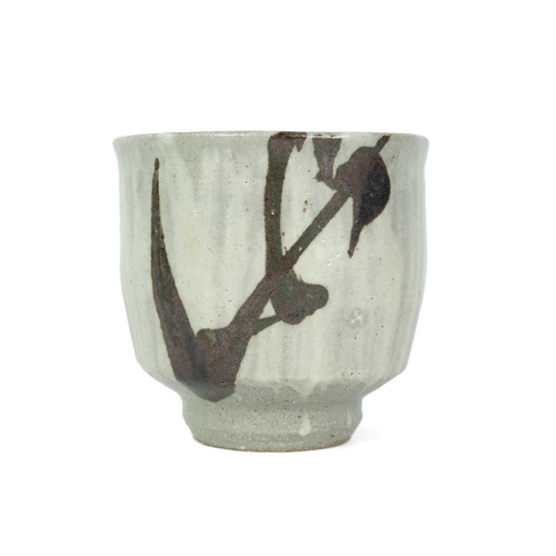 1089 - § Shoji HAMADA (1894-1978) Yunomi Stoneware, height 8cm.