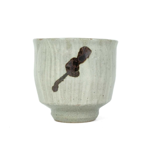 1089 - § Shoji HAMADA (1894-1978) Yunomi Stoneware, height 8cm.