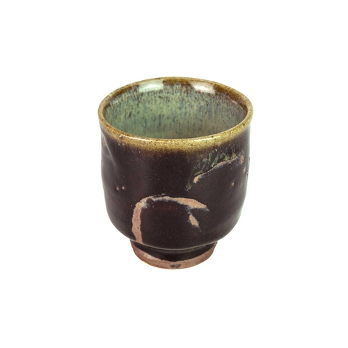 1103 - § Shoji HAMADA (1894-1978) Yunomi Stoneware, height 9cm. Together with signed wooden display box.