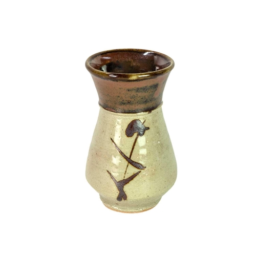 1114 - § Shoji HAMADA (1894-1978) Vase Stoneware, height 13cm. Together with signed wooden display box.