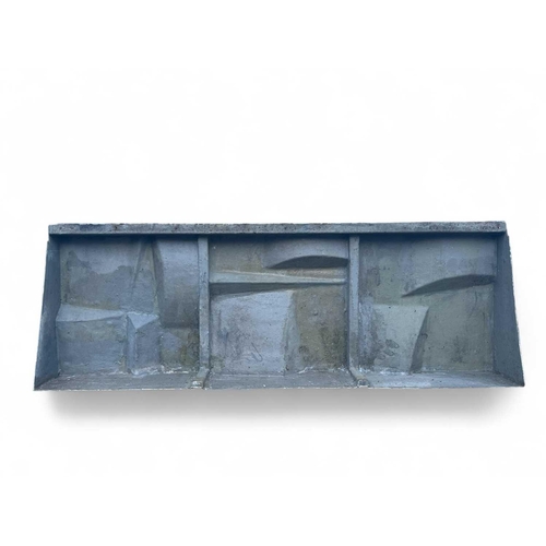 179 - § Paul MOUNT (1922-2009) Geometric Wall Relief Painted fiberglass, 93 x 269cm, maximum depth 38cm