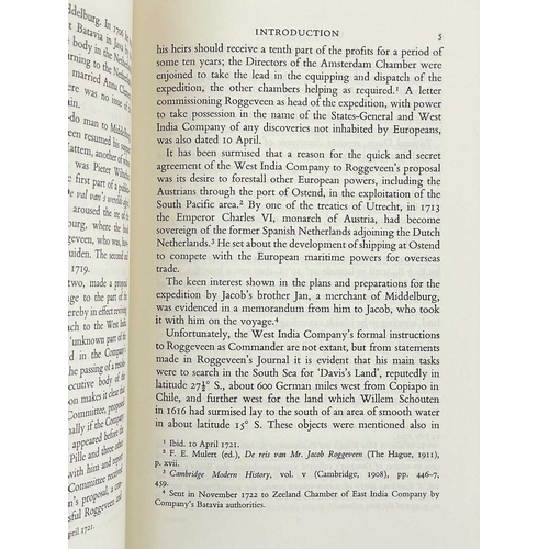 84 - (South Pacific Islands) Twenty six works H. E. Maude. 'Of Islands and Men. Studies in Pacific Histor... 