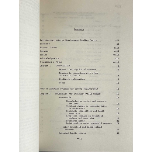 80 - (The Gilbert and Ellice Islands Colony) Various authors Atoll Economy: Social Change in Kiribati and... 