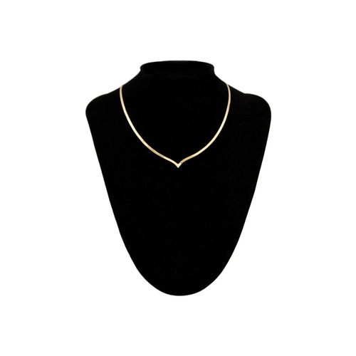 130 - A selection of 9k gold items. Including a herringbone chain, 16