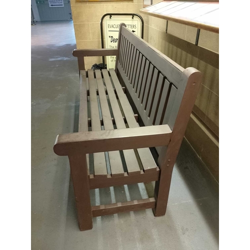 1041 - ± Seating Park Bench 89cm x 181cm x 56cm. - This lot will be subject to an additional VAT charge of ... 