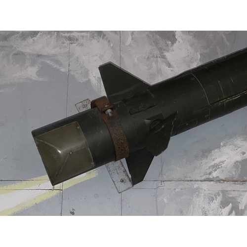 1061 - ± Exhibition Hall Inert Rapier Missile Casing The inert casing from a Rapier Missile, LxD 200x12cm. ... 