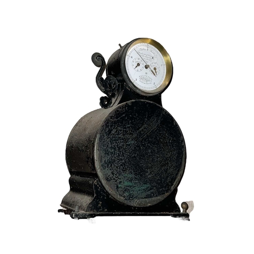 1066 - ± Entrance Sugg Gas Meter A Gas meter clock by Sugg - This lot will be subject to an additional VAT ... 