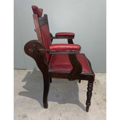 1111 - ± Entrance Barber's Chair An Edwardian Barber's chair with adjustable angled back & height adjustabl... 