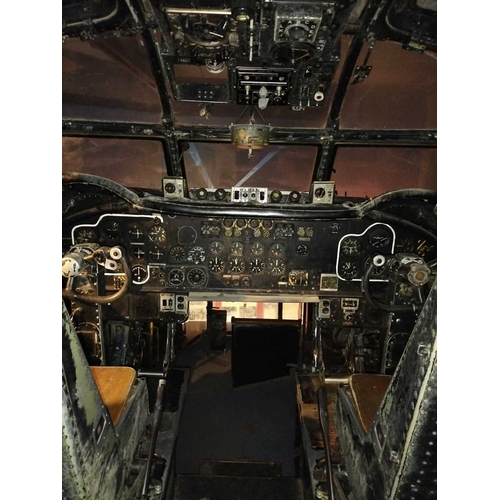 1141 - ± Shackleton Avro Shackleton T Mk 4 fuselage section Avro Shackleton T Mk 4 Fuselage section and fli... 