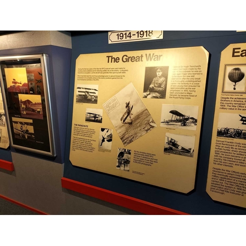 1154 - ± The War Gallery History of the RAF fighter display 