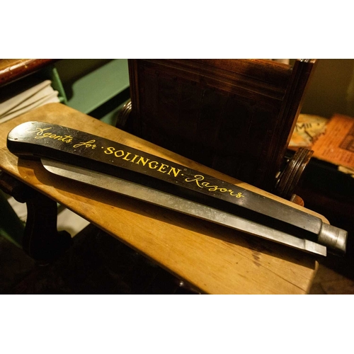 366 - ± E Thomas Gentleman's Hairdresser Impressive Solingen shop display advertising folding pen knife An... 